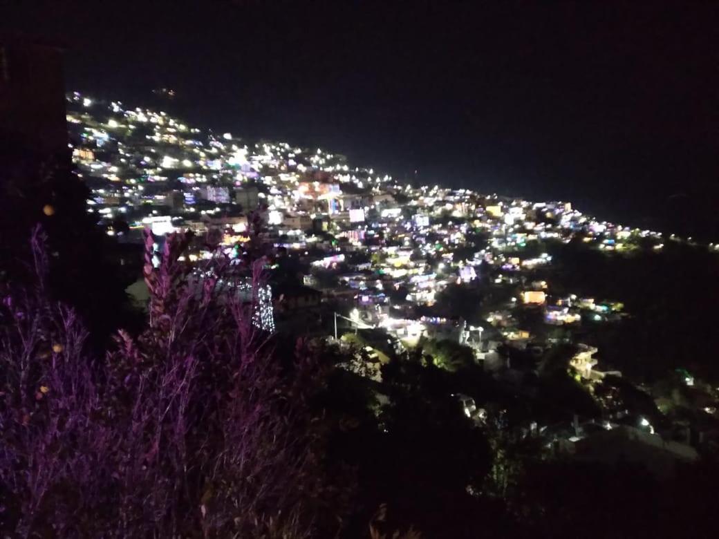 Nature Villaas Basa Homestay Pauri Esterno foto